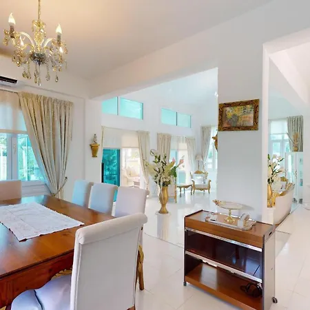 Florence Villa *